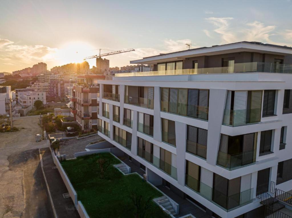 Ledeno More Luxury Apartments Split Buitenkant foto