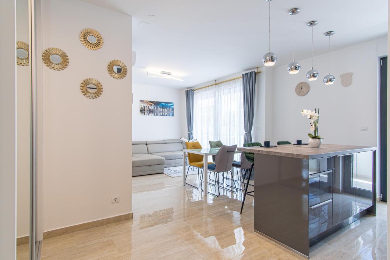 Ledeno More Luxury Apartments Split Buitenkant foto
