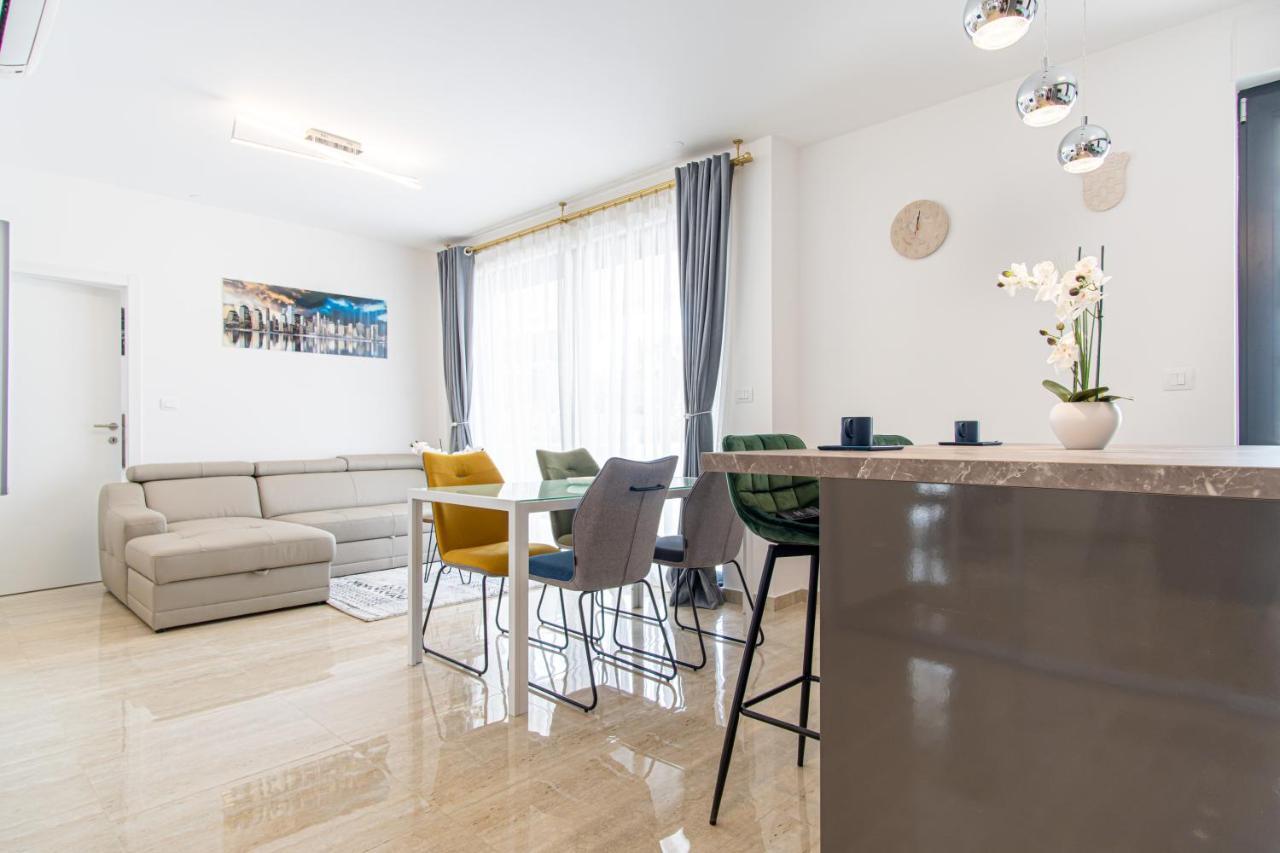 Ledeno More Luxury Apartments Split Buitenkant foto